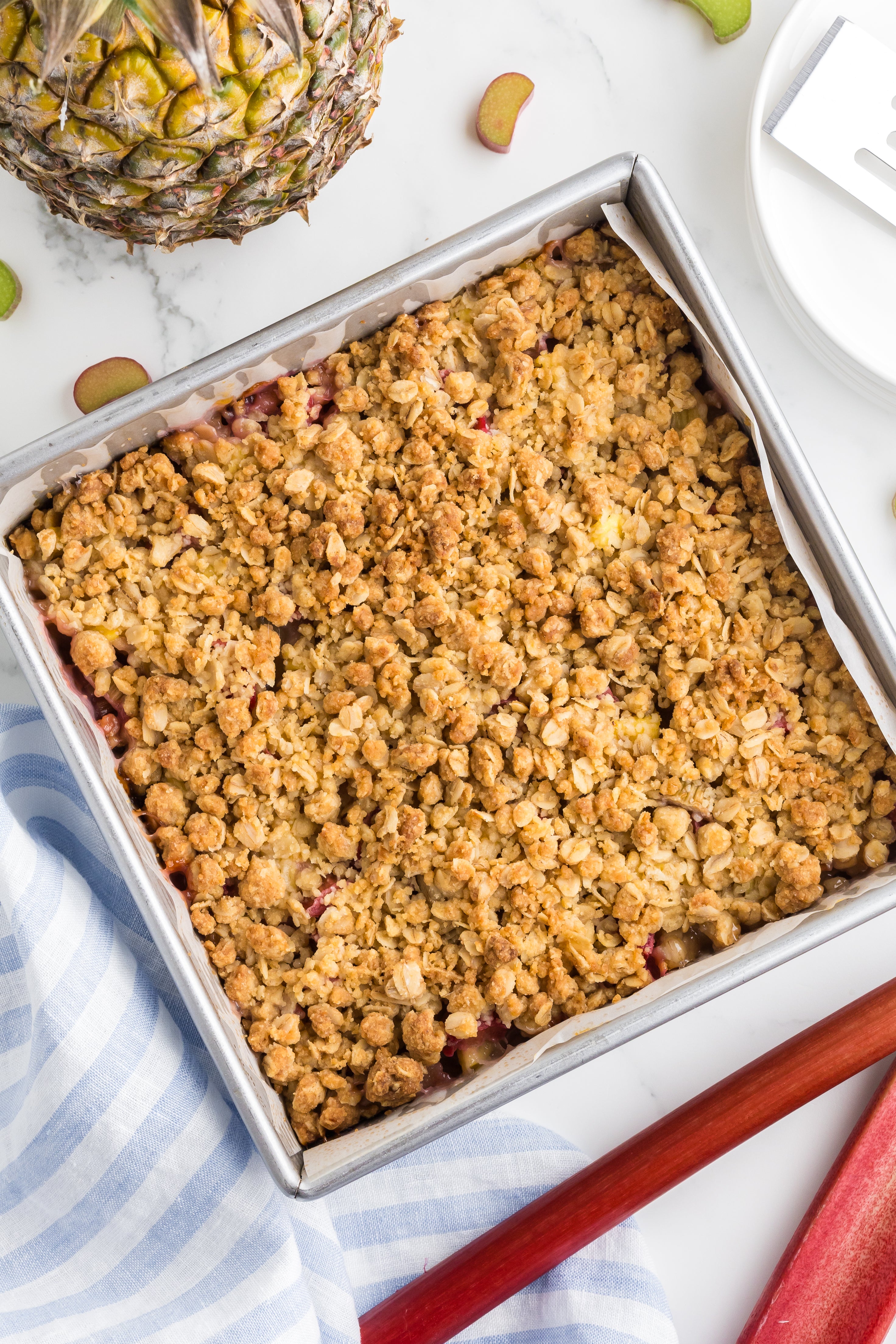 Rhubarb Pineapple Crumble Bars