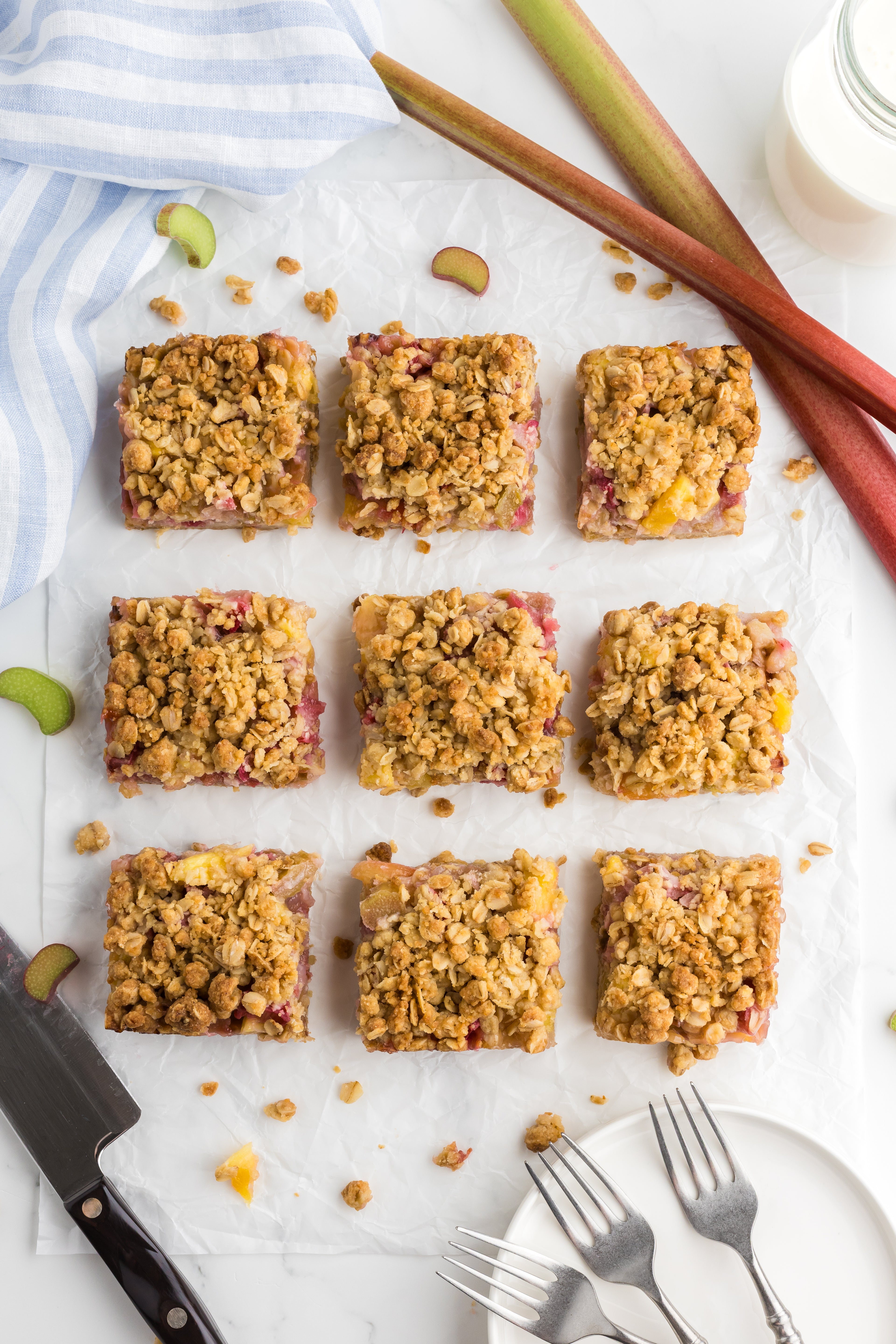 Rhubarb Pineapple Crumble Bars