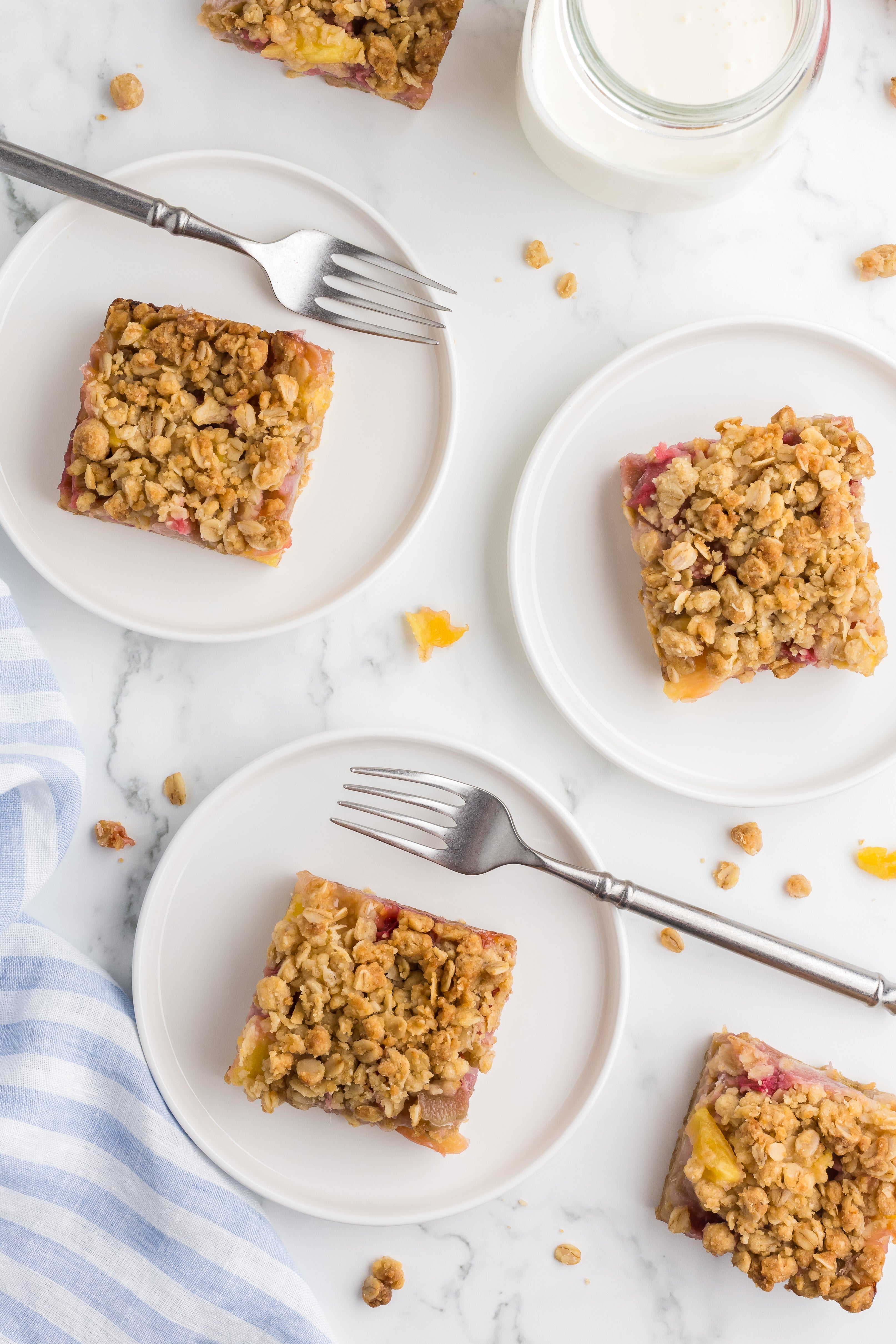Rhubarb Pineapple Crumble Bars