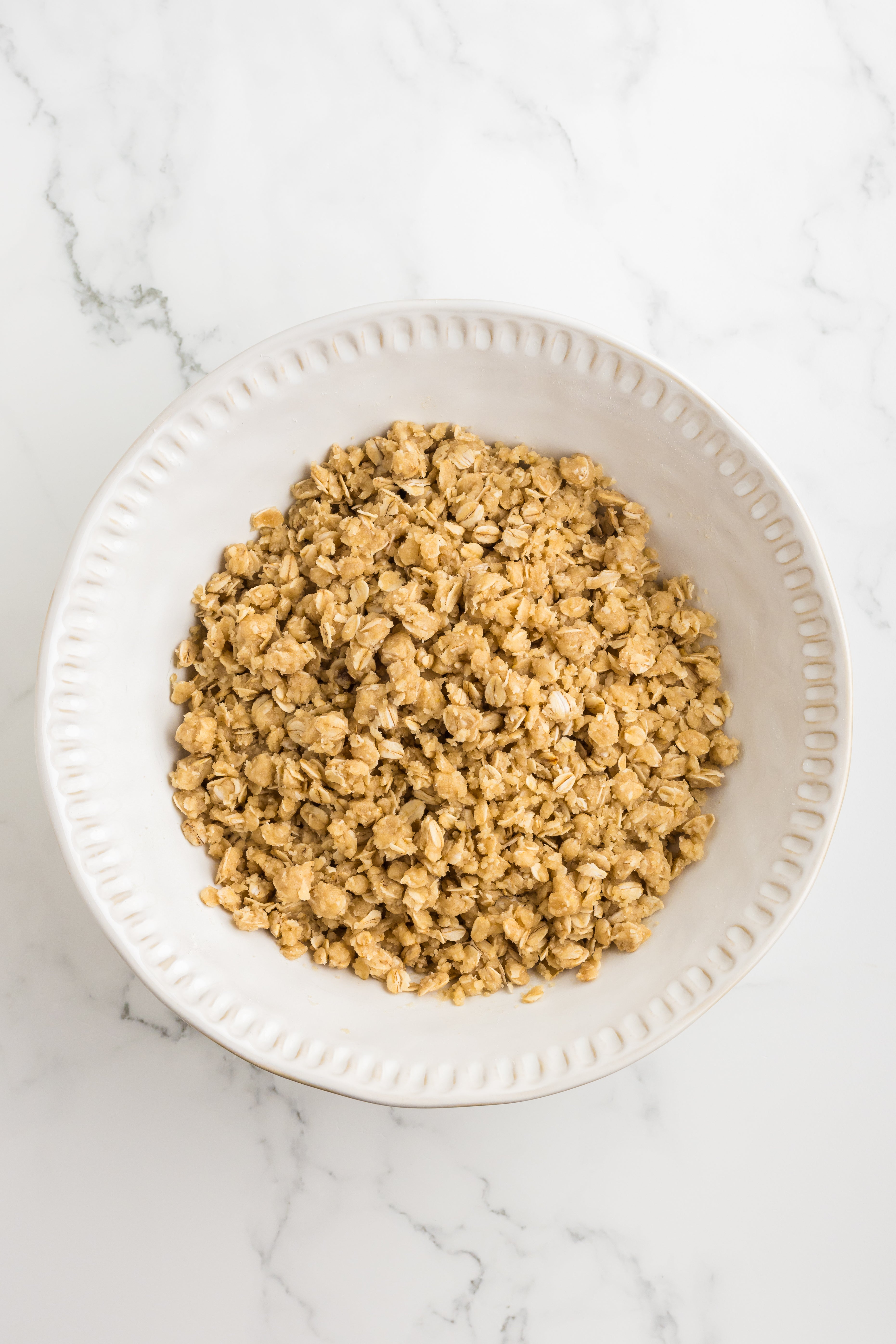 Rhubarb Pineapple Crumble Bars