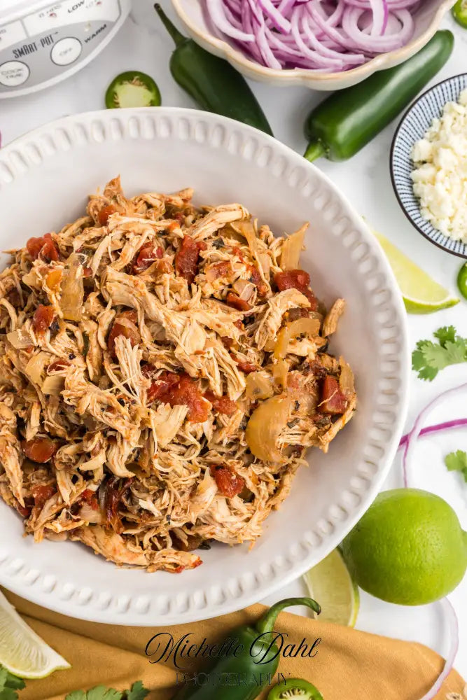 Slow Cooker Chicken Tinga